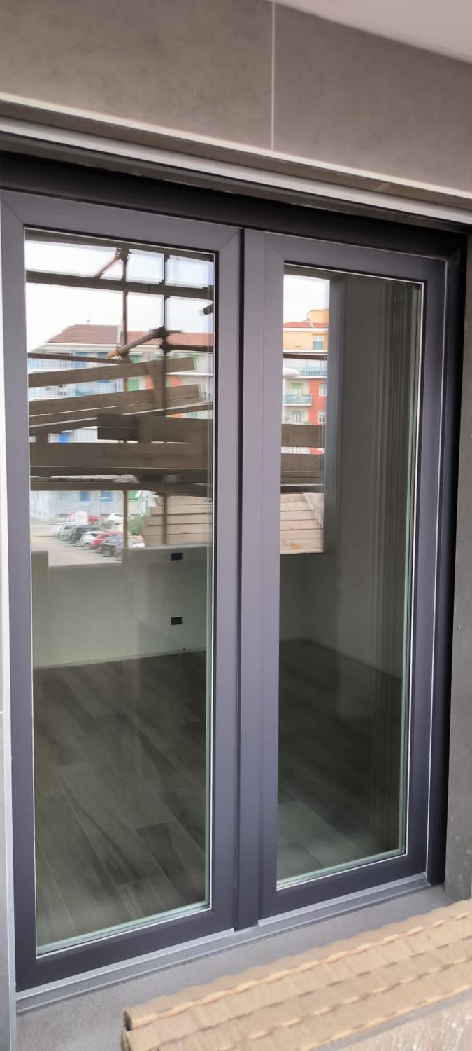 Porta-finestra antracite